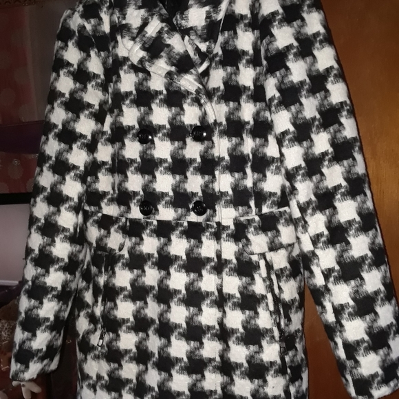 Jacket - Picture 1 of 2